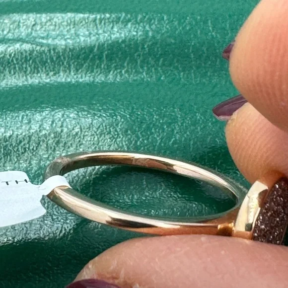 Ladies Rose Gold Ring with Diamonds size 6.5